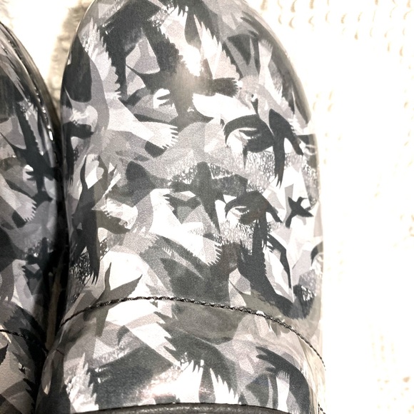 Like New Sanita Original Danish Womens Clog / Leather Upper/ Size 40 - US Wom9 - Picture 8 of 10